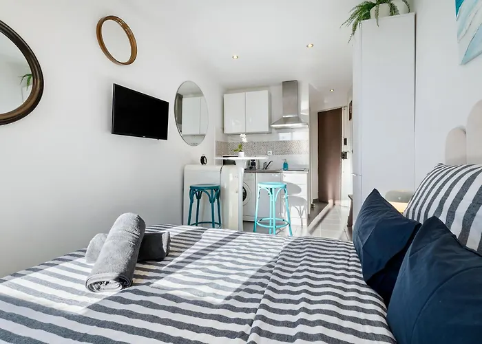 Cocon Place Massena, Cours Saleya Et Apartment