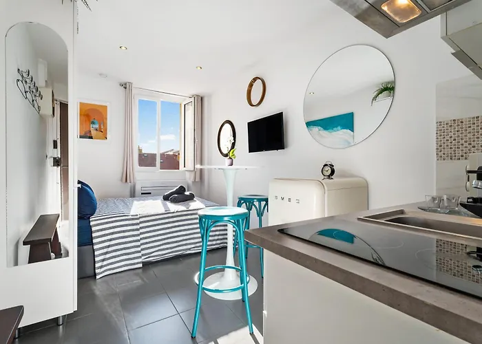 Apartment Cocon Place Massena, Cours Saleya Et